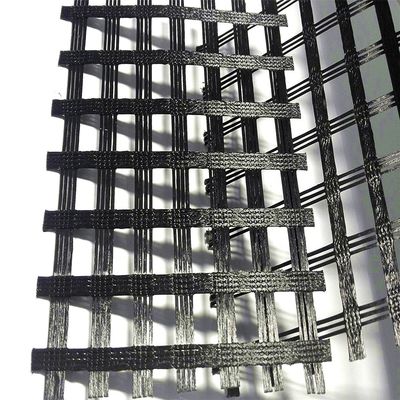 Geogrid 50kn Resistenza alla trazione 80-80 PET per la solidificazione del letto stradale