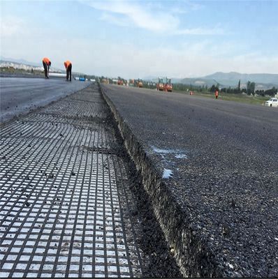 Poliester biassiale Geogrid 80-80 PET per solidificazione del letto stradale Spessore 0,2 mm-4 mm