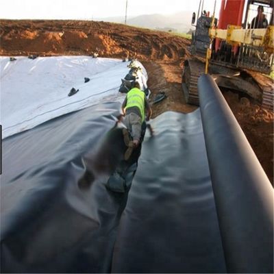 ASTM GRI-GM13 Standard Geomembrane Welding Machine per l'espansione dell'industria dell'acquacoltura