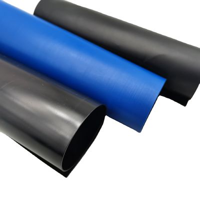 Geomembrana in HDPE 300 Rollo Serbatoi d'acqua stagno agricolo Rivestimento di plastica per diga Larghezza 2m-8m Blu