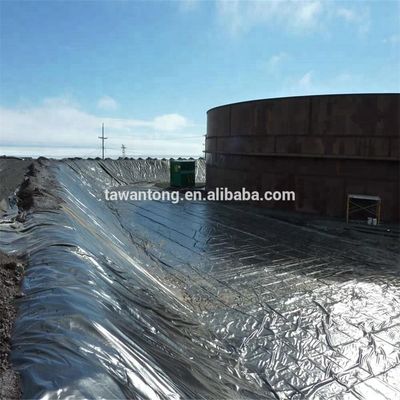 Geomembrana in HDPE 300 Rollo Serbatoi d'acqua stagno agricolo Rivestimento di plastica per diga Larghezza 2m-8m Blu