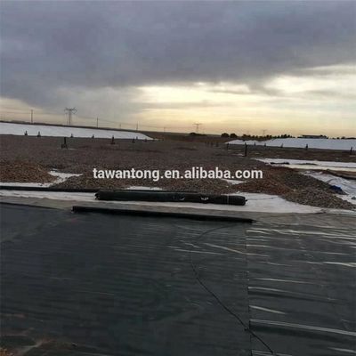 Geomembrana in HDPE 300 Rollo Serbatoi d'acqua stagno agricolo Rivestimento di plastica per diga Larghezza 2m-8m Blu