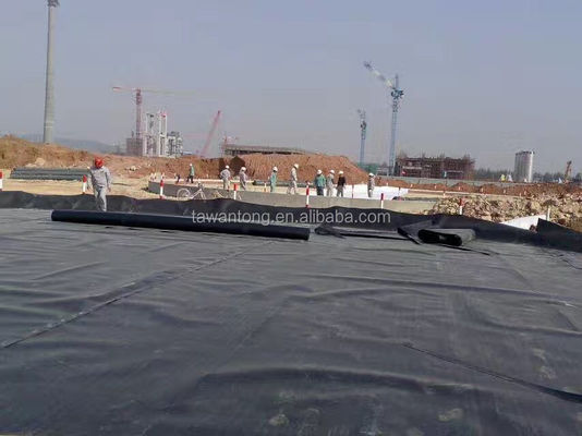 Geomembrane per serbatoi di pesci 2 mm nero impermeabile HDPE plastica installazione in loco
