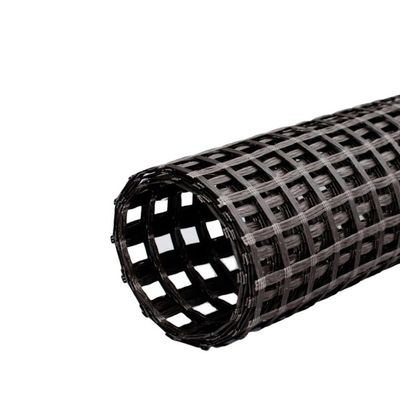 Larghezza 1m-6m Uniaxial Warp Knitting Polyester Geogrids Rivestito con PVC ad alta resistenza