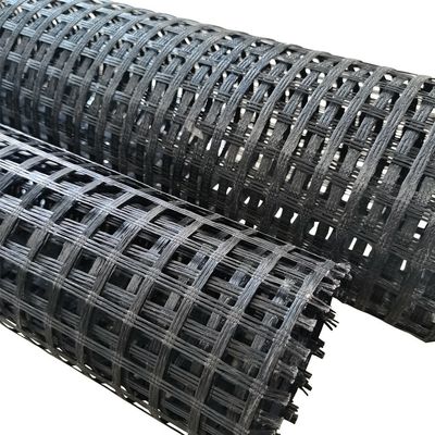 Larghezza 1m-6m Uniaxial Warp Knitting Polyester Geogrids Rivestito con PVC ad alta resistenza