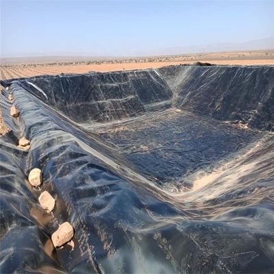 Geomembrana in HDPE per rivestimenti di diga di scarico Spessore 0,2-4,0 mm Standard GB/ASTM GRI-GM13