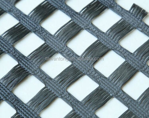25mm*25mm Progettazione tradizionale Ingegneria civile PET Mesh Geogrid Muro di contenimento Griglia geologica Griglia di terra
