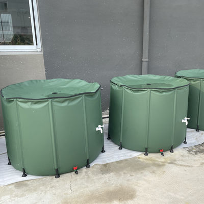 Un barile per pioggia pieghevole da 250 litri è l'aggiunta perfetta al tuo impianto di stoccaggio dell'acqua del giardino.
