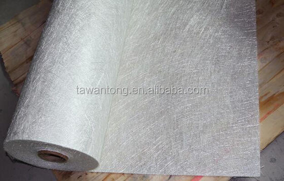 E-glass Jushi Fibra di vetro tritato Strand Mat 300gm 450gm con media morbidezza bianco