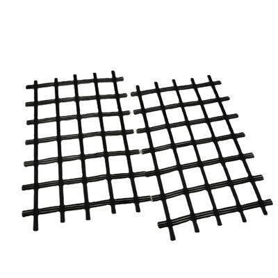 Rafforzamento geogrid in poliestere bianco per la stabilizzazione del suolo in ingegneria civile