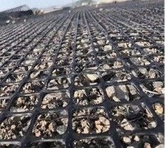 Geogrid nera geotessile non tessuta biassiale di plastica con cucitura antincrocio Geogrid per pavimenti asfaltati