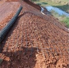 Geogrid nera geotessile non tessuta biassiale di plastica con cucitura antincrocio Geogrid per pavimenti asfaltati