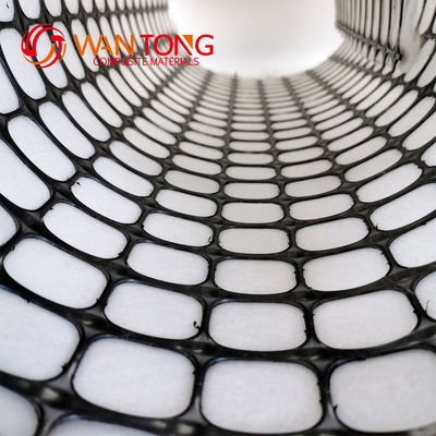 Geogrid composita di plastica ad alta resistenza alla trazione per il rinforzo stradale 50-100m di lunghezza